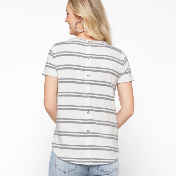 Pink Clover Daisee Button Back Detail Knit Tee - Picture 2 of 7